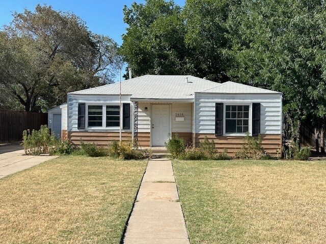 2618 27th St in Lubbock, TX - Building Photo