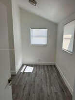 1033 NW 3rd Ave in Fort Lauderdale, FL - Building Photo