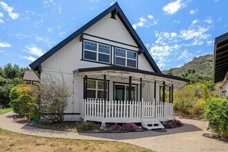 12108 Lilac Heights Ct in Valley Center, CA - Building Photo - Building Photo
