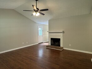 106 King's Ln in Braselton, GA - Building Photo - Building Photo