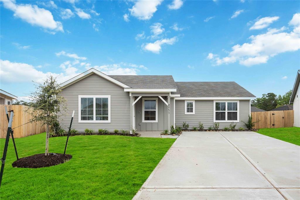 24673 Monarch Forest Dr in Porter, TX - Building Photo