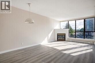 8180 Granville Ave in Richmond, BC - Building Photo - Building Photo