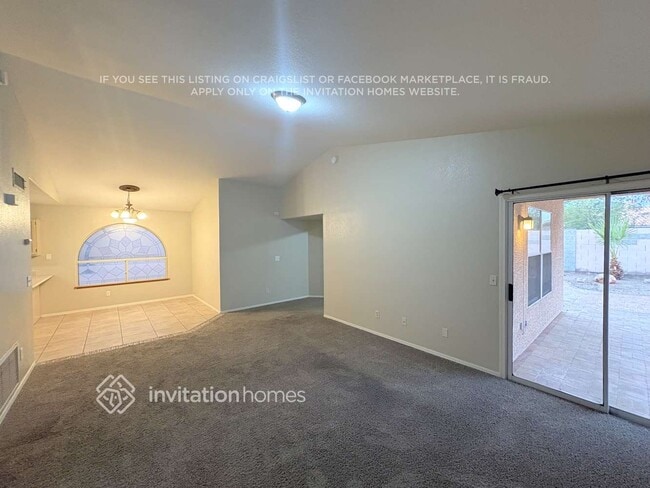 7934 W Laurel Ln in Peoria, AZ - Foto de edificio - Building Photo