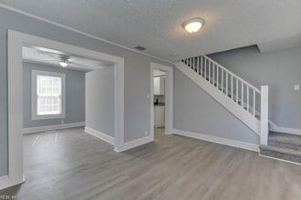 70 Manly St in Portsmouth, VA - Building Photo - Building Photo