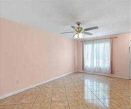 130 Kristi Ann Ct in Winter Springs, FL - Foto de edificio - Building Photo