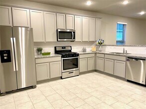 31326 Spotted Saddle Hollow in Fulshear, TX - Building Photo - Building Photo