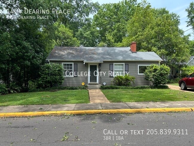 property at 1404 Dearing Pl