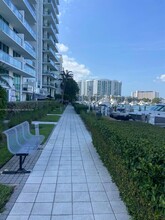 7928 East Dr, Unit 702 in North Bay Village, FL - Building Photo - Building Photo