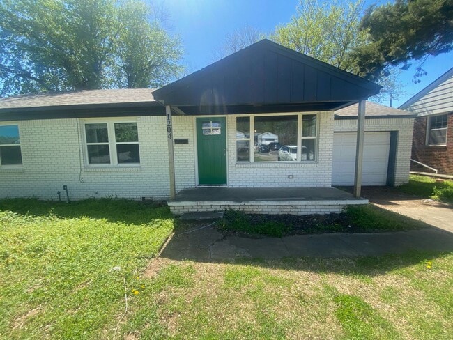 property at 1204 W Marshall St