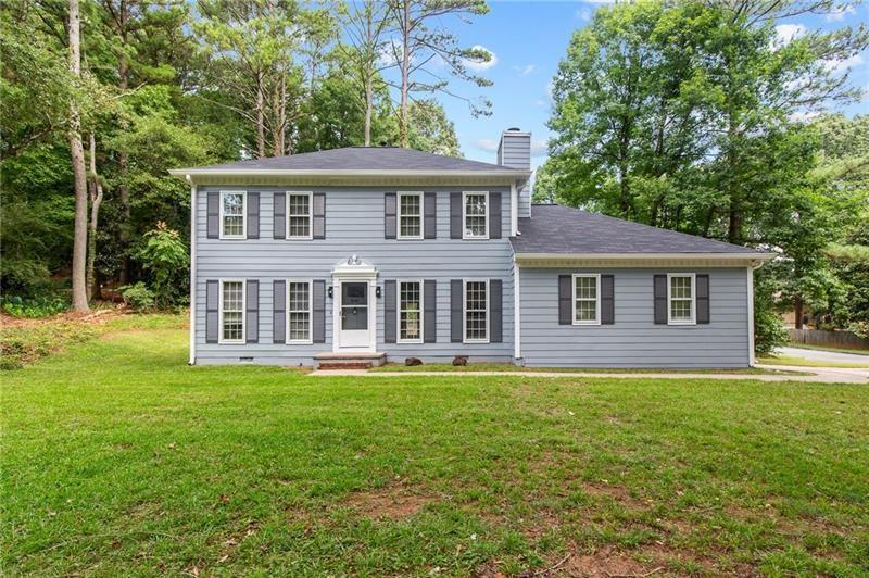 4019 Shady Dr NW in Lilburn, GA - Foto de edificio