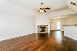 9455 Darren Cir S in Cordova, TN - Building Photo - Building Photo