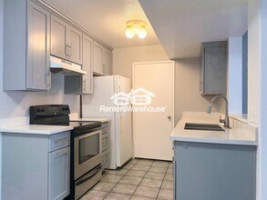 5261 Mission Carmel Ln in Las Vegas, NV - Building Photo - Building Photo