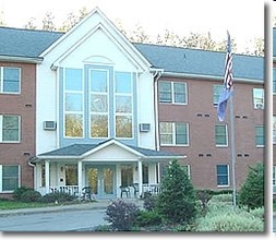 Greenwood Apartments in Mount Pleasant, PA - Building Photo - Building Photo