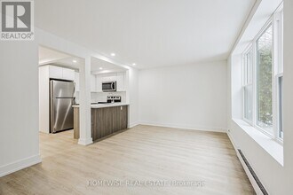 100 Liberty St N in Clarington, ON - Building Photo - Building Photo