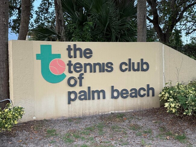2788 Tennis Club Dr in West Palm Beach, FL - Building Photo - Building Photo