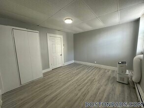 273 Maverick St in Boston, MA - Building Photo - Building Photo