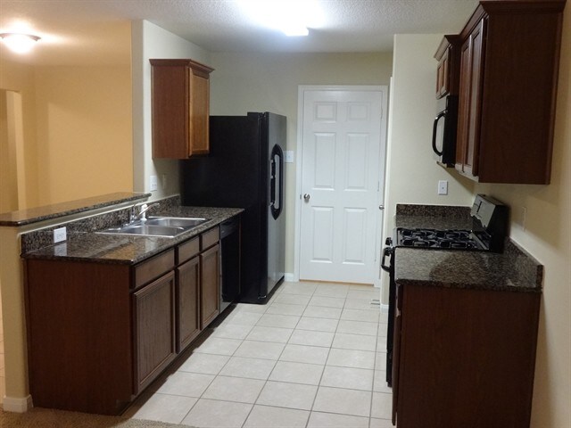 9422 Ivory Trail Ln in Rosharon, TX - Building Photo - Building Photo