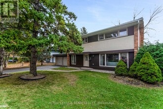 12 Pellan Crescent in Ottawa, ON - Building Photo - Building Photo