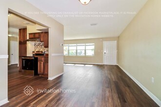 8541 Jacaranda Ave in Seminole, FL - Foto de edificio - Building Photo