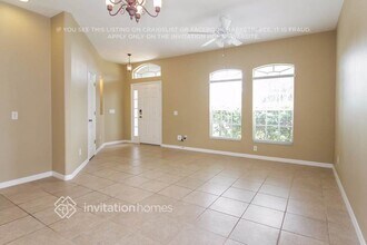 1827 Atlantic Dr in Ruskin, FL - Foto de edificio - Building Photo