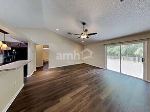 3414 Fieldstone Ct in Middleburg, FL - Building Photo - Building Photo