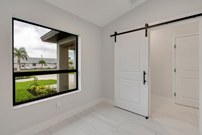 4522 SW 8th Ct in Cape Coral, FL - Building Photo - Building Photo