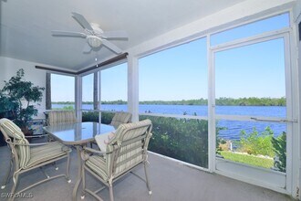 1165 Mainsail Dr in Naples, FL - Foto de edificio - Building Photo
