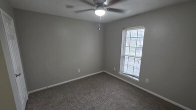 14855 Easingwold Dr in Houston, TX - Foto de edificio - Building Photo