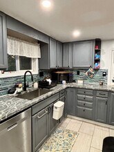 27 Eastside Dr in Ballston Lake, NY - Building Photo - Building Photo