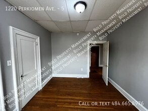 1220 Perkiomen Ave in Reading, PA - Building Photo - Building Photo