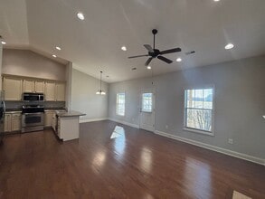 271 Cambridge Grove Way in Jonesborough, TN - Building Photo - Building Photo