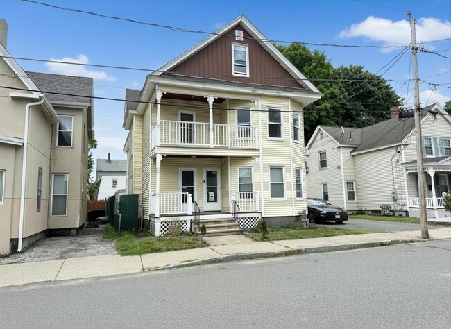 property at 6 Holmes St
