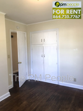 1 Chipley Ln in Greenville, SC - Foto de edificio - Building Photo
