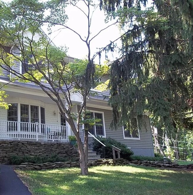 property at 1727 Broadlee Trail