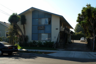 Primavera Apartments in Santa Barbara, CA - Building Photo - Building Photo