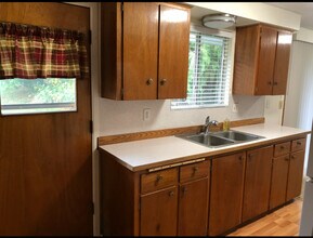 1712 99th Ave SE in Lake Stevens, WA - Foto de edificio - Building Photo