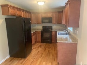 82 Liberty St in Southington, CT - Building Photo - Building Photo