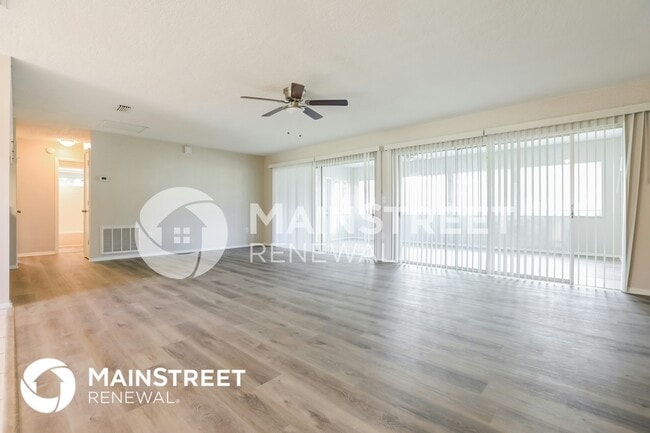 1303 Pine Needle Rd in Venice, FL - Building Photo - Building Photo