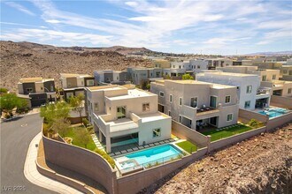 2146 Sunset Valley St in Henderson, NV - Building Photo - Building Photo
