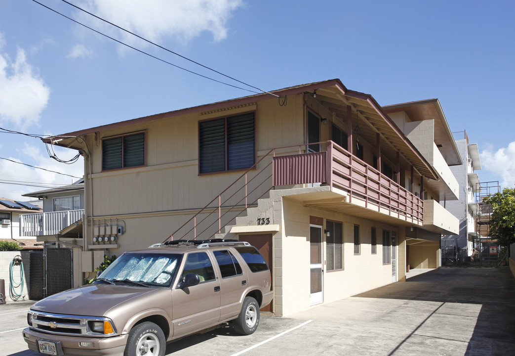 733 Birch St in Honolulu, HI - Building Photo