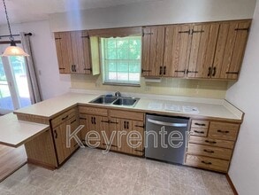 12109 W Kingsgate Rd in Knoxville, TN - Building Photo - Building Photo