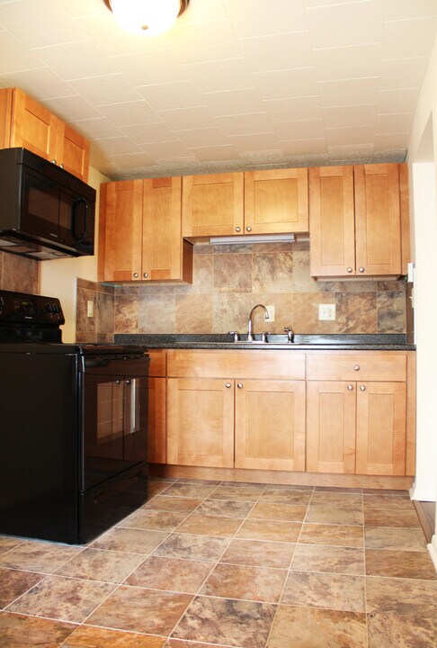 365 St Paul St in Burlington, VT - Building Photo