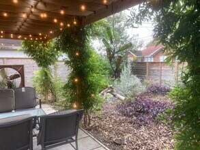 4102 Woodleigh St, Unit A in Houston, TX - Building Photo - Building Photo