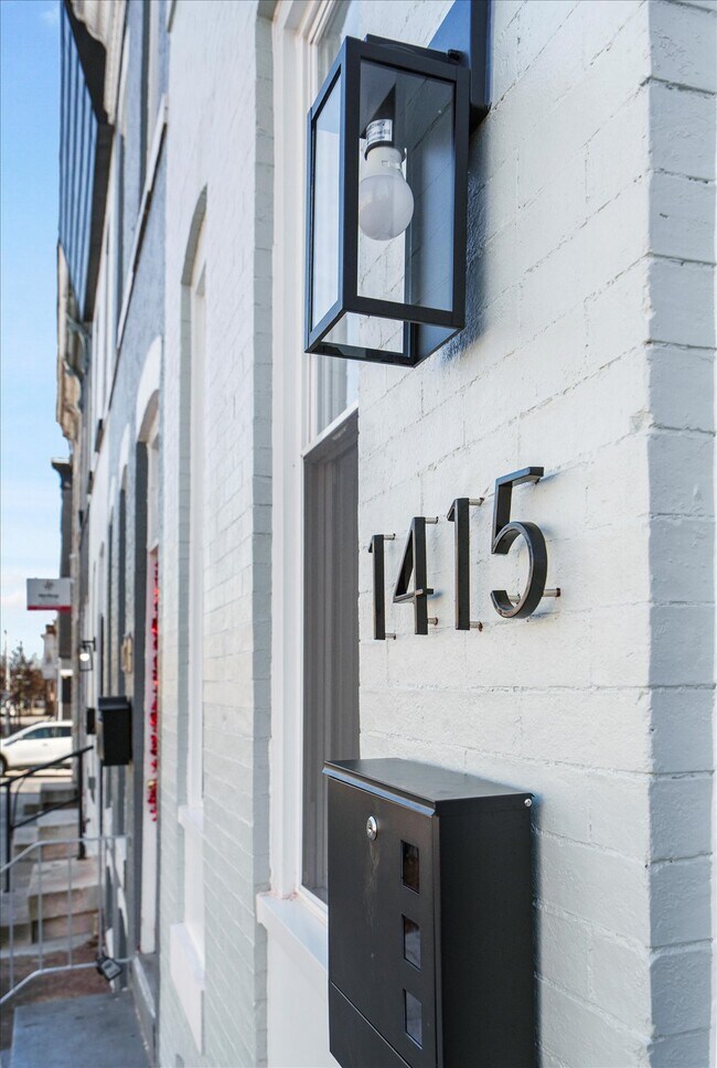 1415 E Lanvale St in Baltimore, MD - Foto de edificio - Building Photo