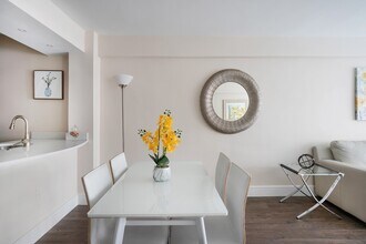 225 E 63rd St in New York, NY - Building Photo - Building Photo
