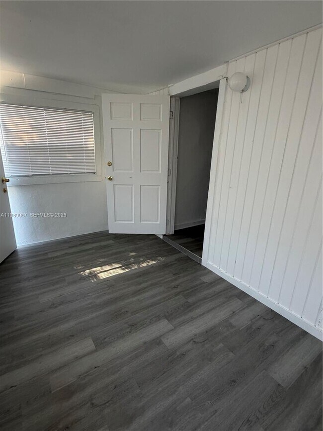 1811 NW 84th St in Miami, FL - Building Photo - Building Photo