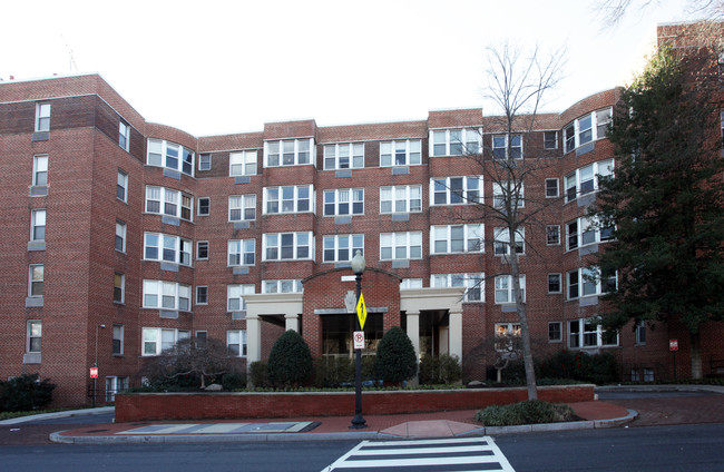 Gateway Georgetown Condos in Washington, DC - Building Photo - Building Photo