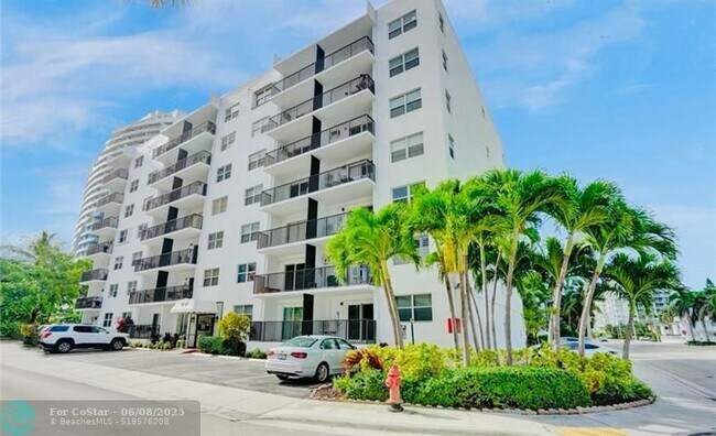 property at 3000 Riomar St