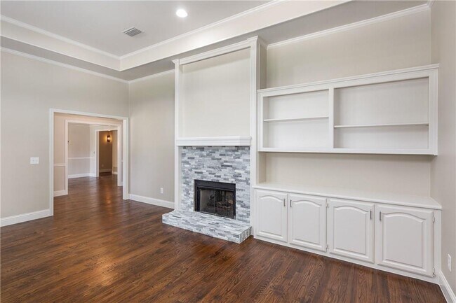 4437 Avonshire Ln in Plano, TX - Building Photo - Building Photo