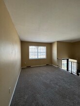 12321 W 71st St in Shawnee, KS - Building Photo - Building Photo